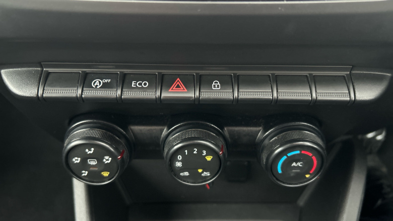 Dacia Duster 1.6 SCe Essential 5dr Petrol Estate